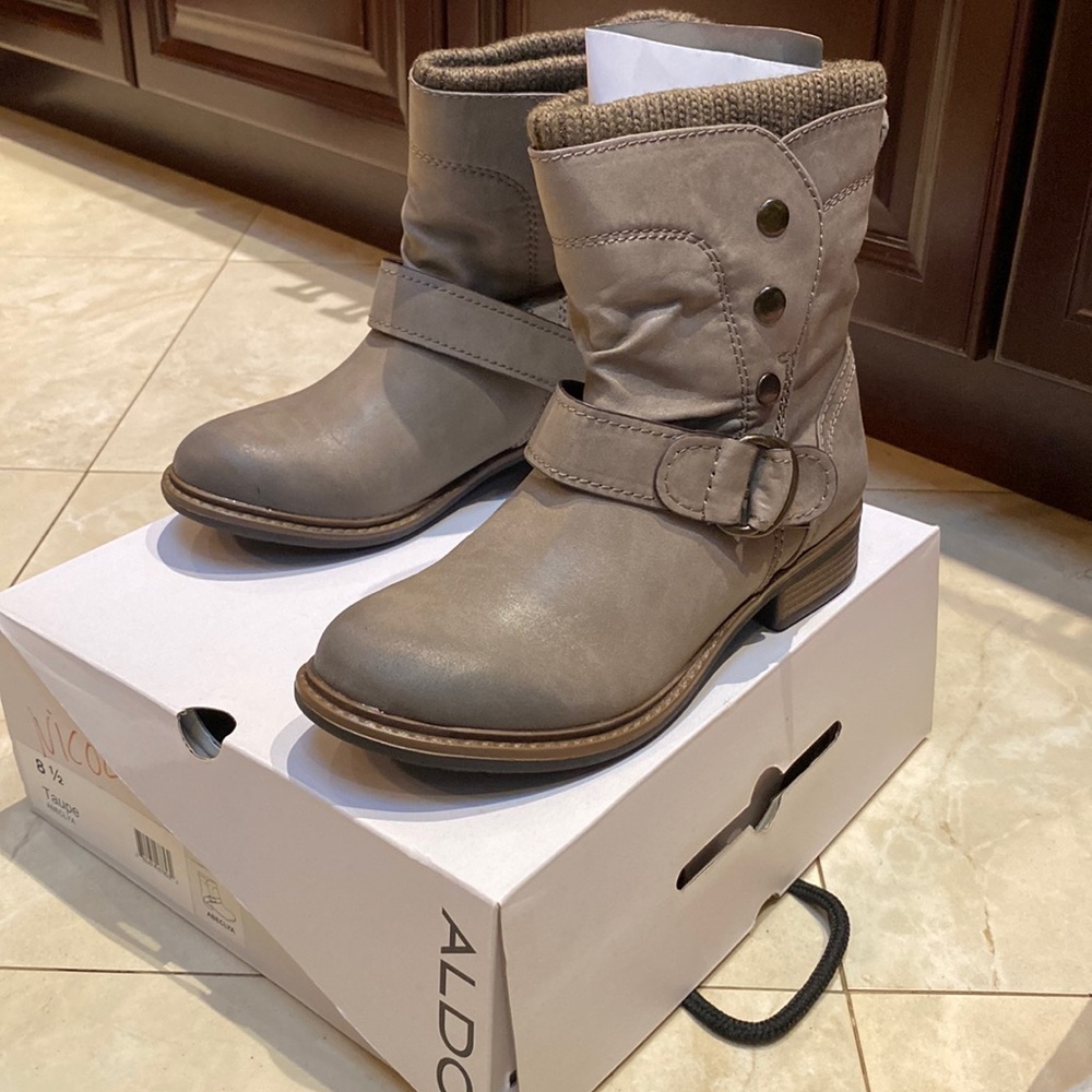 Brand new Aldo taupe boots size 8.5